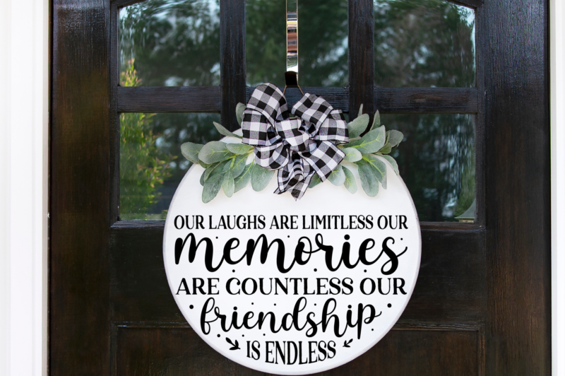 Farmhouse Friend Round Sign Bundle