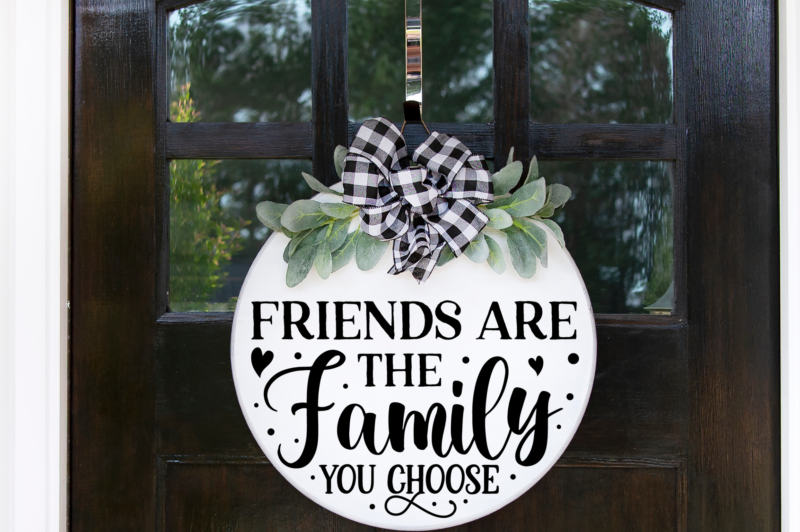 Farmhouse Friend Round Sign Bundle